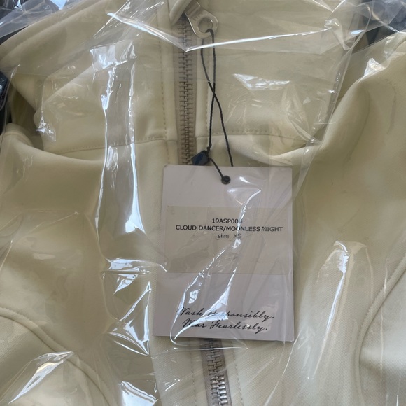NWT! Cordova Signature Ski Suit! - Picture 8 of 15